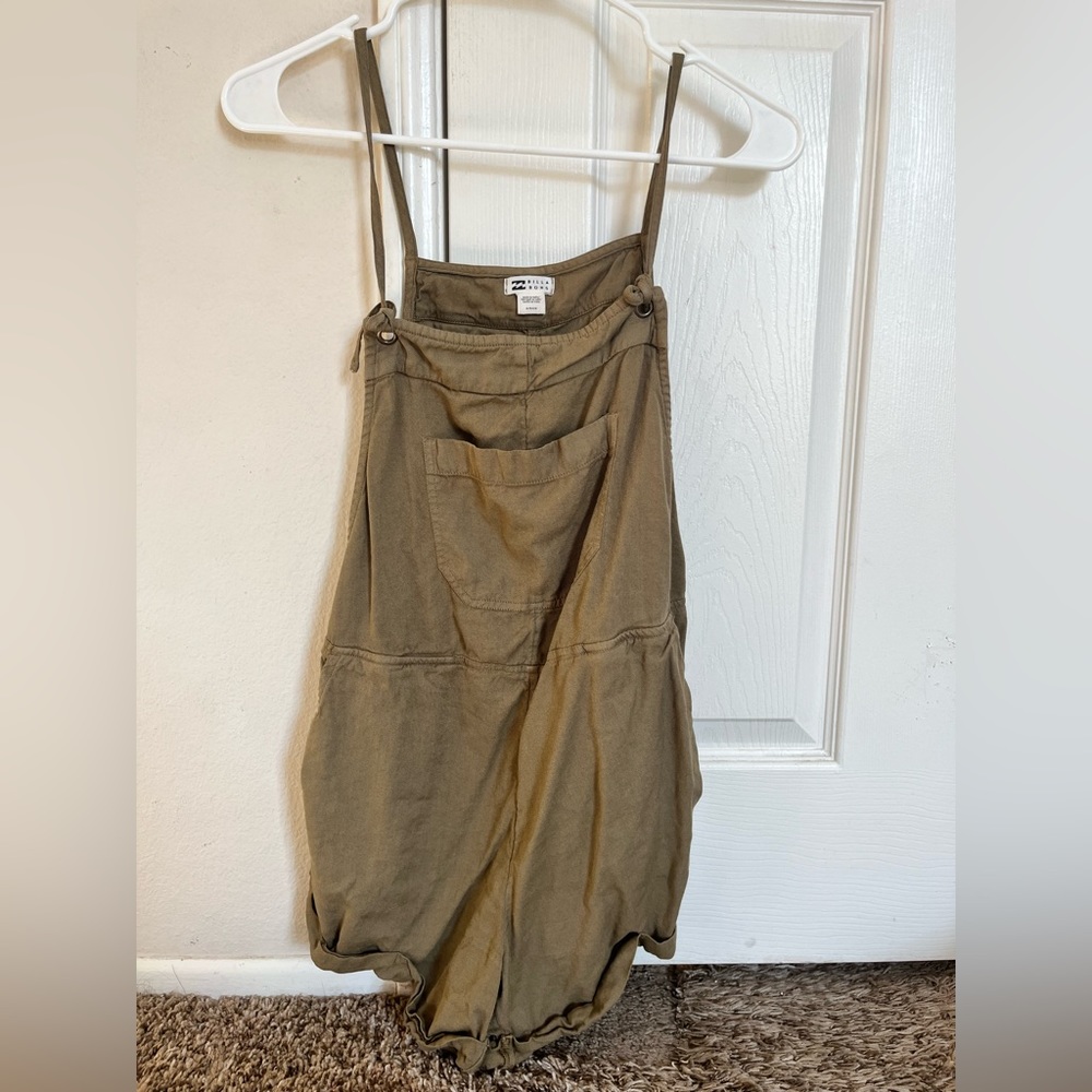 Green billabong romper